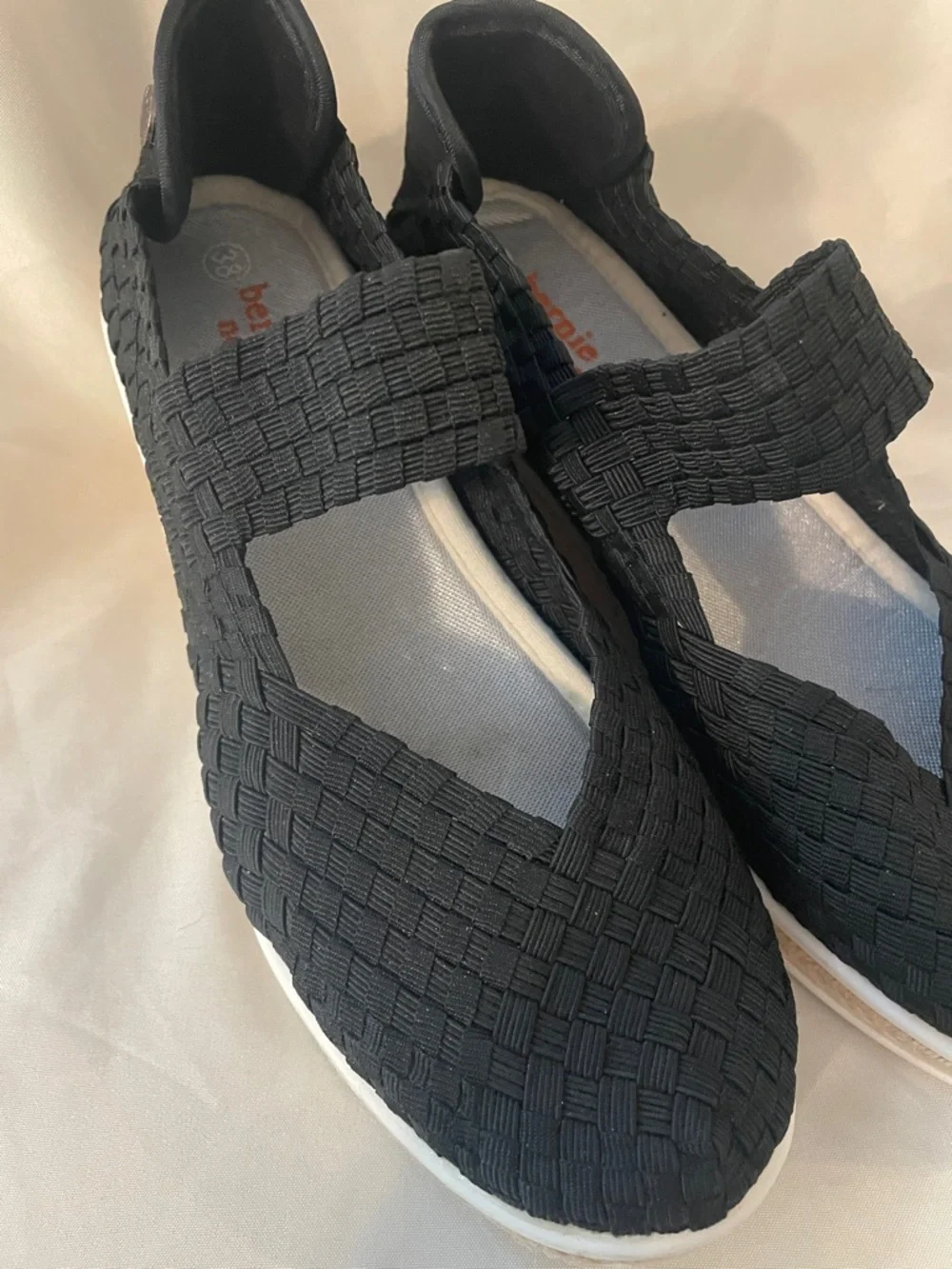 Bernie mev. Womens Woven Mary Jane Wedge Espadrille - Black size 38